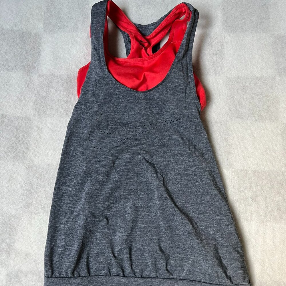 Nike Dri-Fit Loose Gray Tank w/ Built-In Red Bra – Size S